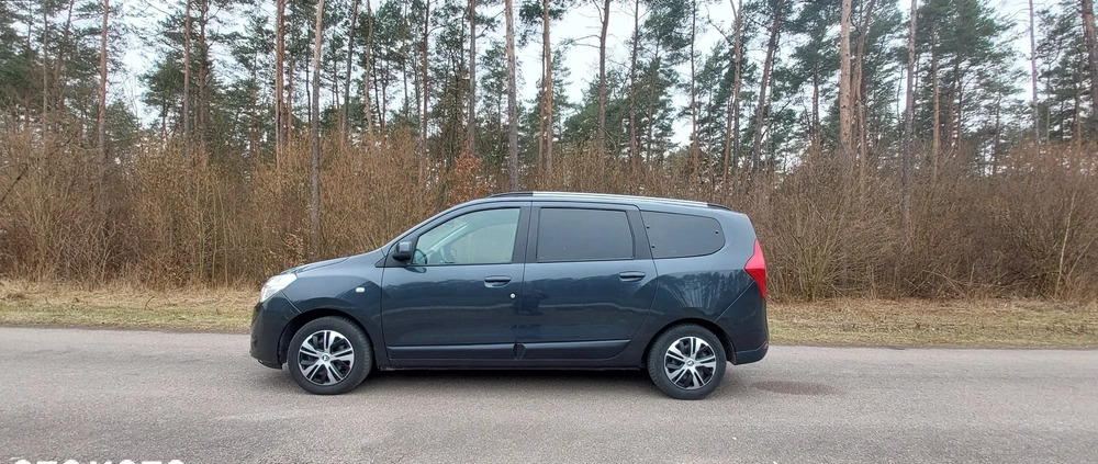 Dacia Lodgy cena 41900 przebieg: 132000, rok produkcji 2018 z Stawiski małe 137